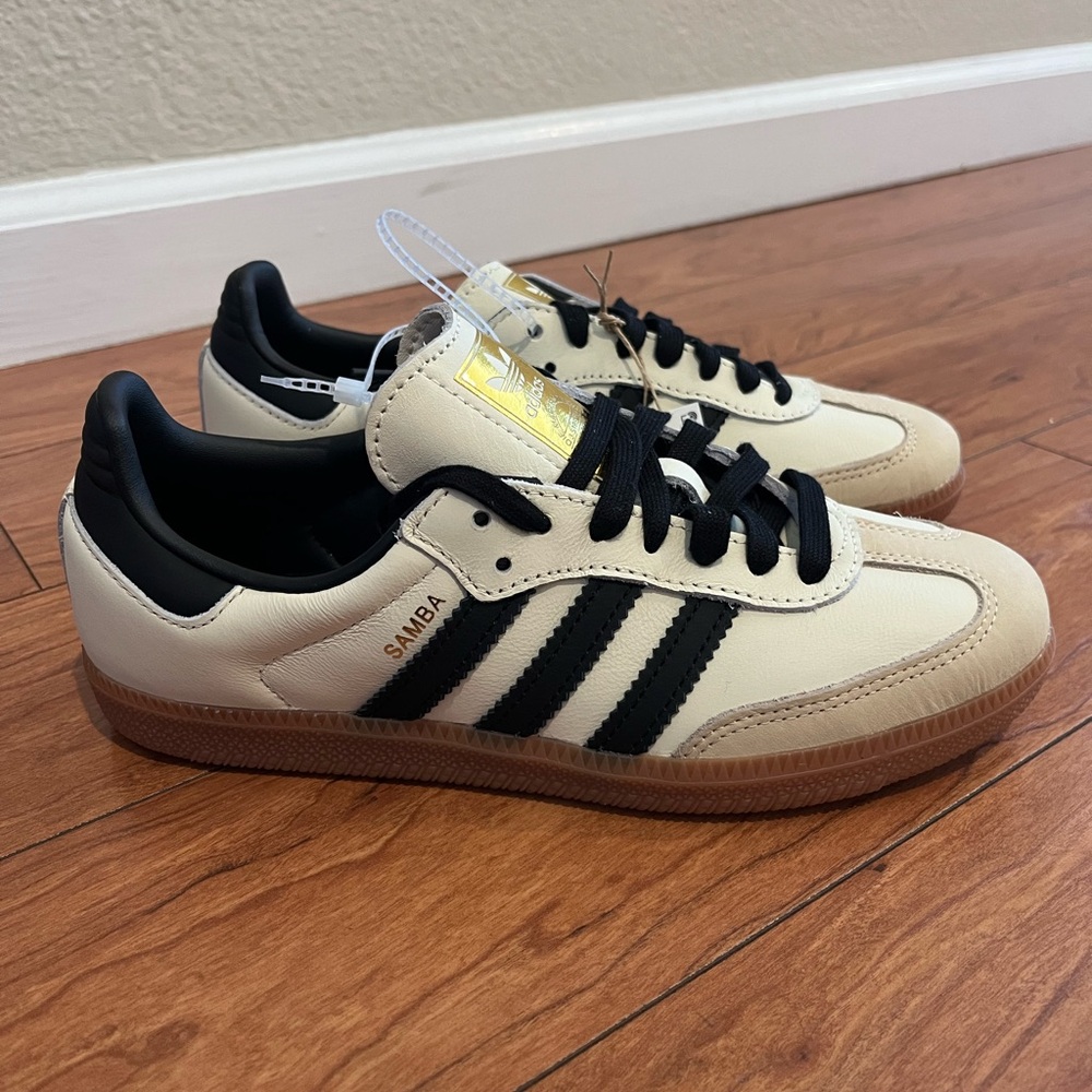 adidas women’s Samba OG Sneaker - White, Black, Gum - Picture 2 of 5